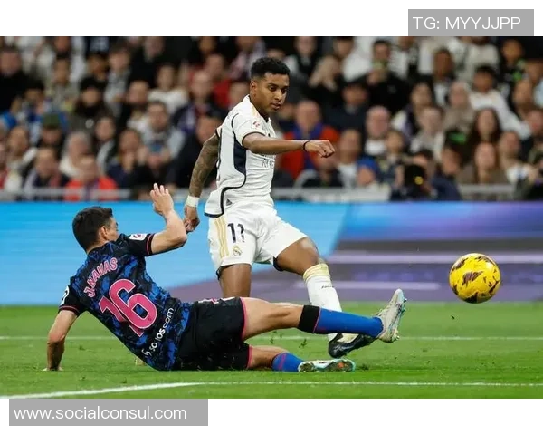 皇马狂胜塞尔塔七比一展现强大实力与团队配合