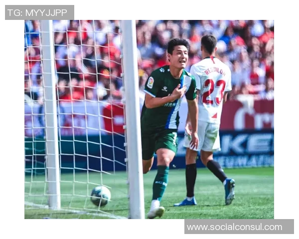 赫尔城与狼队激战正酣比赛结果揭晓引发球迷热议